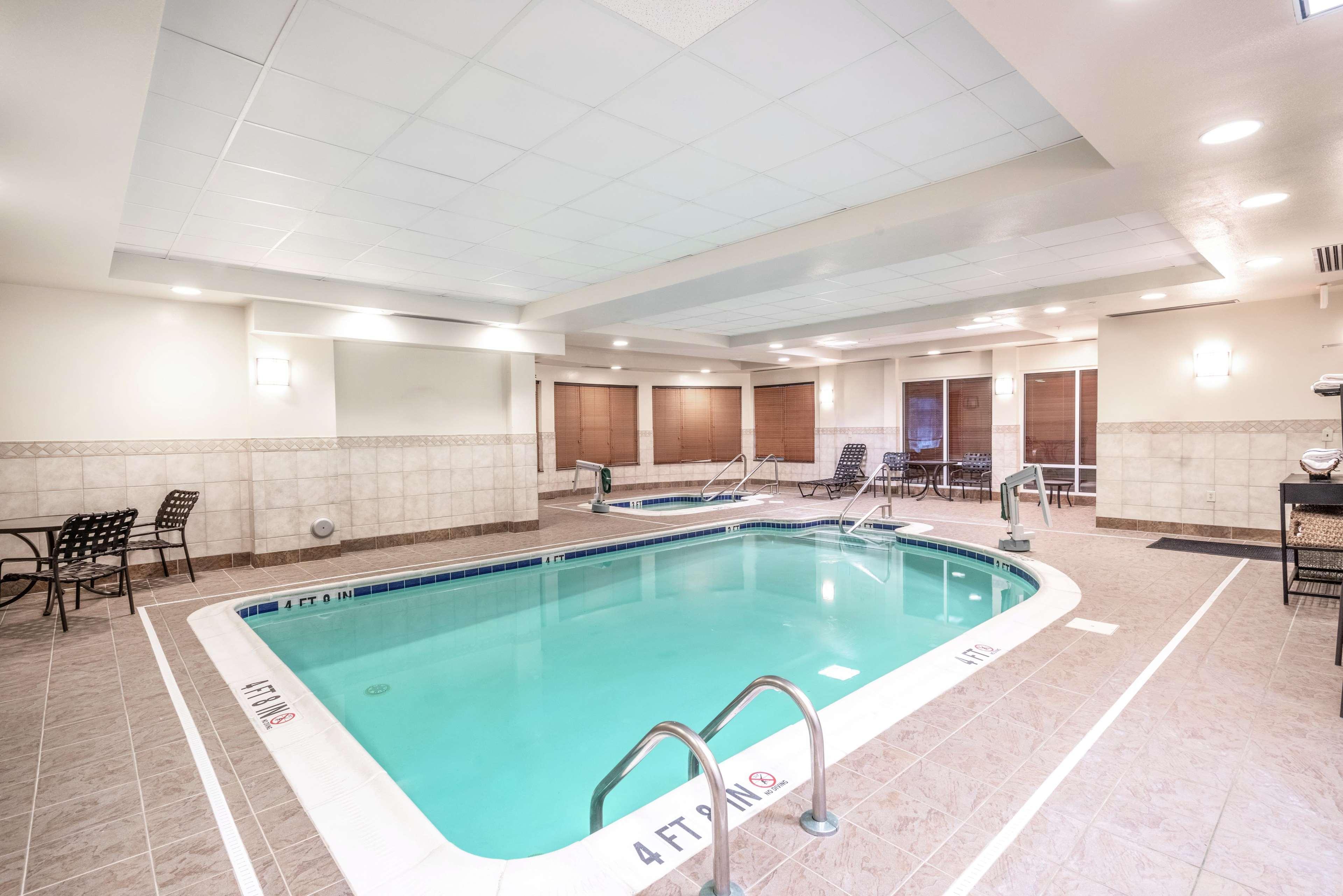 Hilton Garden Inn Richmond Airport Сендстон Екстер'єр фото