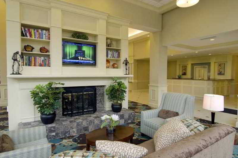 Hilton Garden Inn Richmond Airport Сендстон Екстер'єр фото